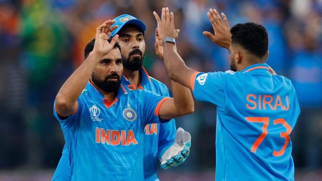 Mohammad Shami- एक शो के दौरान शमी ने लगाई पूर्व पाकिस्तानी खिलाड़ियों को फटकार,कहा "क्रिकेट का मजाक बना दिया है" 1 Mohammad Shami- एक शो के दौरान शमी ने लगाई पूर्व पाकिस्तानी खिलाड़ियों को फटकार,कहा "क्रिकेट का मजाक बना दिया है"